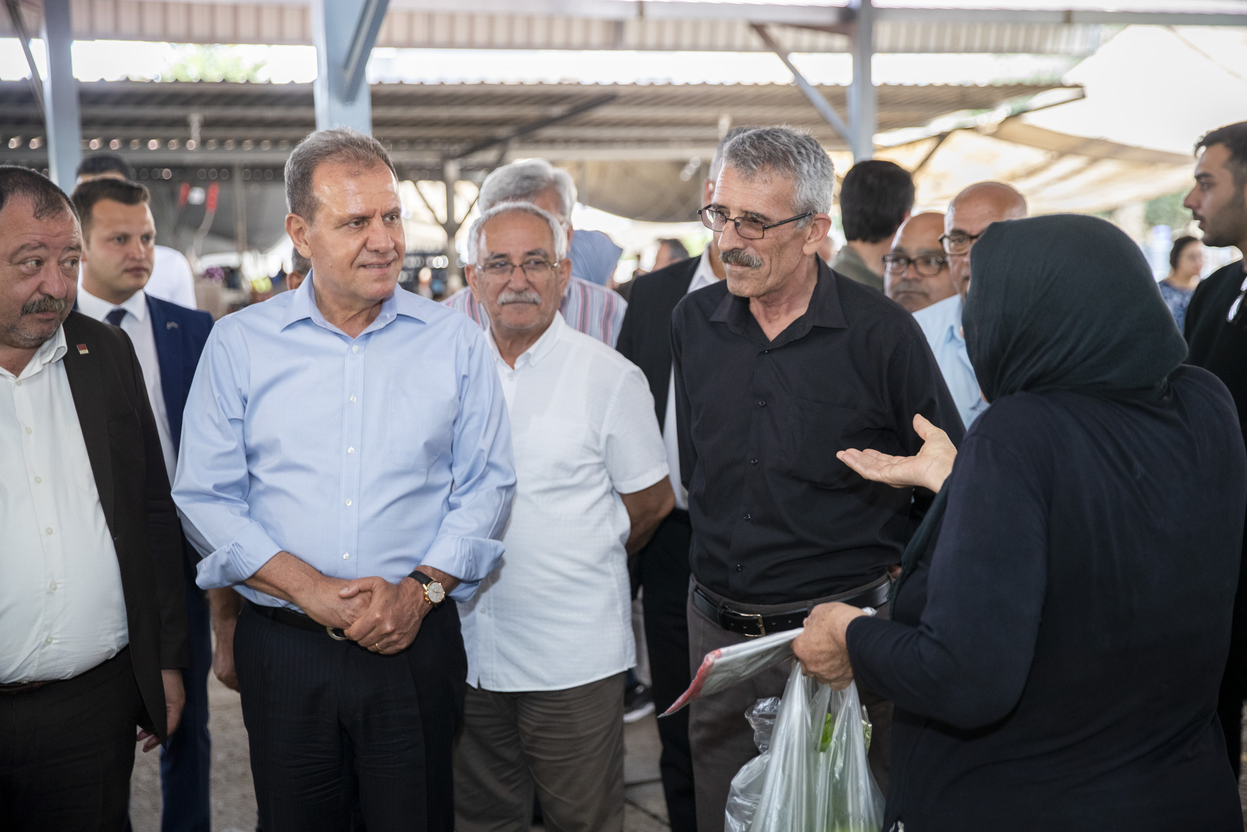 172743 baskan secer yenisehir egricam pazar yerinde vatandasla bulustu 3