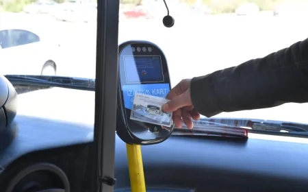 İzmir’de toplu ulaşım ücretlerine yeni düzenleme: Tam biniş 25 TL oldu