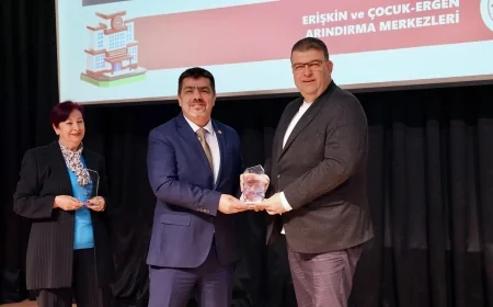 Uyuşturucuyla mücadelede annelere özel eğitim: Seferihisar'da 'Narkotik Anne' programı yoğun ilgi gördü