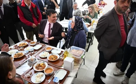 Salihli’de Halkçı Belediyecilik Adına Önemli Adım: Kent Lokantası Hizmete Açıldı