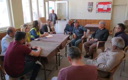 Denizli’de zirai don alarmı: Büyükşehir Belediyesi zarar gören tarım arazilerinde inceleme başlattı