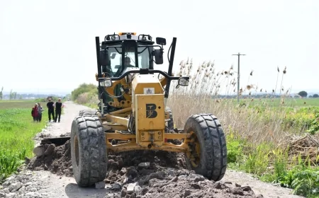 Balıkesir Büyükşehir Belediye Başkanı Ahmet Akın, kırsal mahallelere verdiği sözü tutuyor: Halalca arazi yolunda çalışmalar başladı