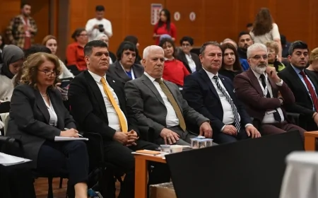 Bursa'nın 8500 yıllık sanayi mirası masaya yatırıldı: Bozbey'den geleceğe ışık tutan çağrı