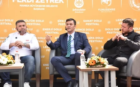 Başkan Ferdi Zeyrek Gastronomi Panayırı’nda tezgah başına geçti: ‘Enginarlı Mesirli Bahar Pilavı’nı kendi elleriyle yaptı