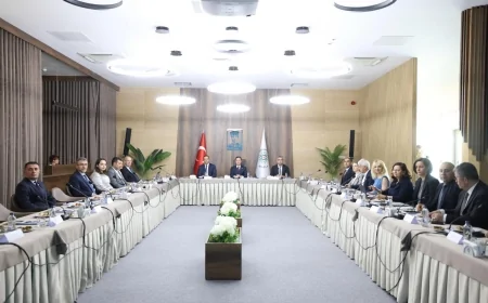 Ahmet Aras: 'Muğla Kıyılarını Gelecek Nesillere Sağlıklı Şekilde Bırakacağız'