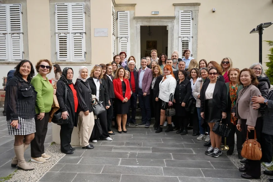 Gülay Ezberci ve Bornovalı kadınların elinden: 'Bornova’nın Renkleri' sergisi sanatseverlerle buluştu