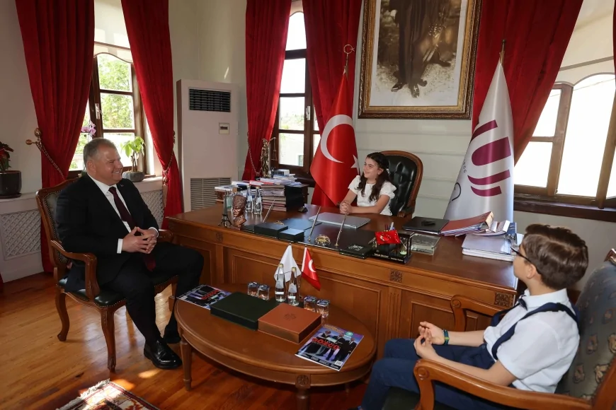 Urla’da 23 Nisan coşkusu: Minik başkanlar çevre ve sosyal projelerini açıkladı