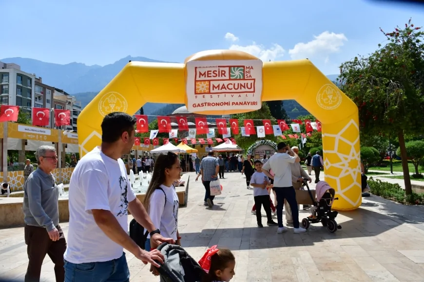 Mesir Festivali'nde Şifa, Kültür ve Lezzet Bir Araya Geldi