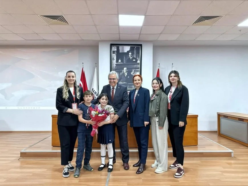 Bandırma Belediye Başkanı Dursun Mirza: 'Minik Misafirlerimizin Heyecanı Umut Verdi'