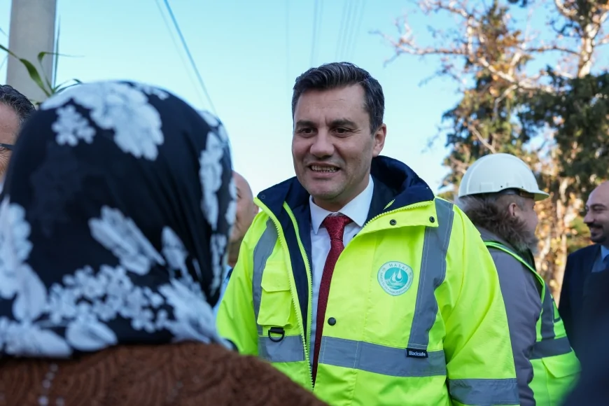 Ferdi Zeyrek: 'Muradiye, yılların ihmalinden kurtulup dev yatırımlarla anılacak'