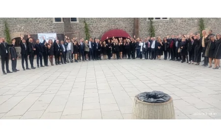 İzmir İnisiyatifi’nden güçlü başlangıç: ‘Geleceği akıl, emek ve sevgiyle inşa edeceğiz’