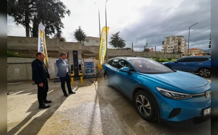 Burdur’da Elektrikli Araçlara İlk Şarj Başkan Ercengiz’den: 'Temiz Enerji Yatırımlarımız Sürecek'