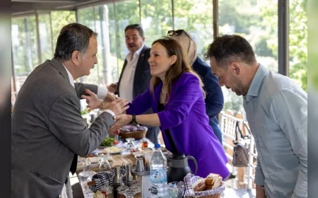 Yunusemre Belediye Başkanı Semih Balaban: 'Muhtarlarımız halkın gücünü temsil ediyor'