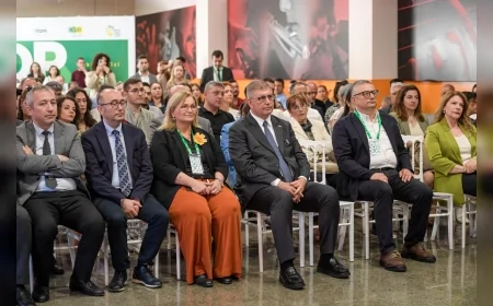 Dr. Cemil Tugay: 'İzmir'in iklim adımları dünyaya emsal olacak'