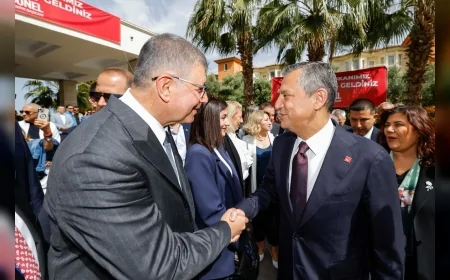 Özgür Özel: 'Kırmızı Bayrak ve Destekli İstihdam projeleri Türkiye'ye örnek olmalı'