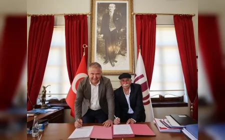 Selçuk Balkan yönetimindeki Urla Belediyesi, borçları azaltırken 30 yeni araç alımı ve 22 sahilde düzenleme gerçekleştirdi