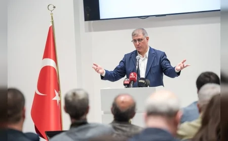 Cemil Tugay'dan EXPO, İZBAN, Basmane ve toplu sözleşme mesajı: 'Asla vazgeçmeyeceğimiz konu temel hizmetler ve sosyal destekler'