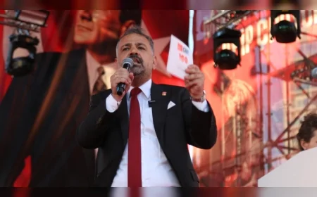 CHP İzmir İl Başkanı Şenol Aslanoğlu: 'Gündoğdu’daki coşku AKP’de korku ve hazımsızlık yarattı'