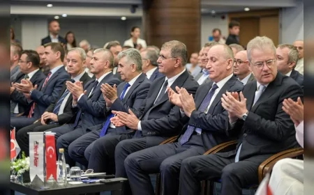 İzmir’de 880 bin konut risk altında: Cemil Tugay'dan kentsel dönüşüm için 6 kritik öneri