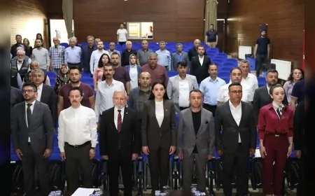 365 belediye temsilcisi Manisa’da toplandı: '2026’da program bütçeye geçiş süreci başladı'