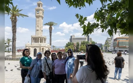 Yunusemreli Kadınlar İzmir’i Keşfediyor: Sosyal Projede Kültürel Gezi Desteği