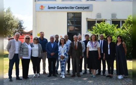 İzmir'de 2024'ün En Başarılı Gazetecileri Belli Oldu: Hasan Tahsin Yarışması'nda 9 Ödül Sahibini Buldu