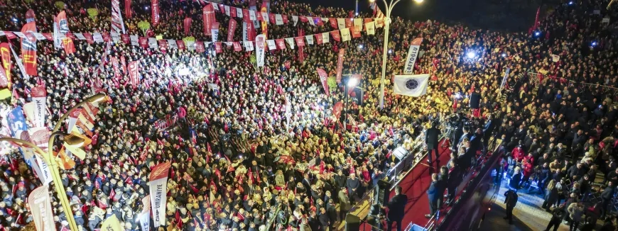 CHP Genel Başkanı Özgür Özel: 'AK Parti artık iktidar değil, bir vesayet odağıdır'