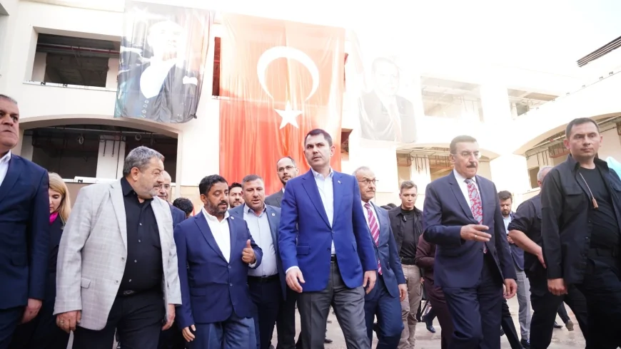 Murat Kurum'dan Özgür Özel'e sert eleştiri: 'Gözlerindeki bandı çıkarsın, gerçekleri görsün'