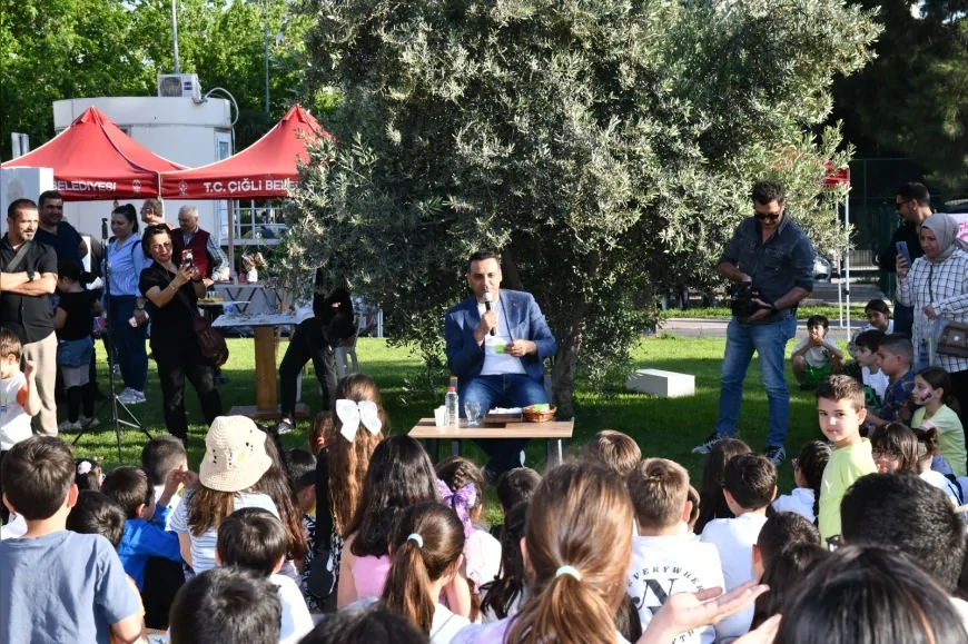 Çiğli'de Miniklerden Başkan Yıldız’a Renkli Sorular: 'Görünmez Olsaydım Çocukları Mutlu Ederdim'