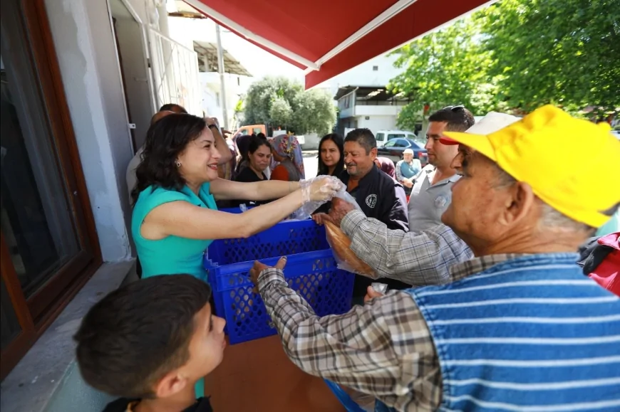Efes Selçuk’ta Hıdırellez Coşkusu: Belevi’de Üretilen 500 Ekmek ve Poğaça Ücretsiz Dağıtıldı