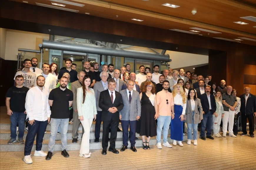 Ege İhracatçı Birlikleri Koordinatör Başkanı Jak Eskinazi: 'Mobilya sektöründe hedef kilogram başı 5 dolar ihracat geliri'