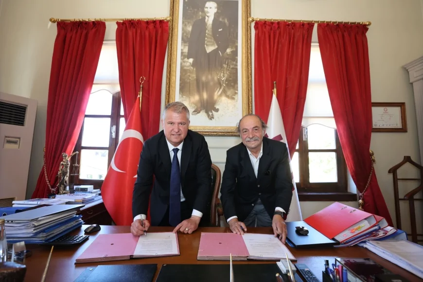 Urla Belediyesi’nden Balıklıova’ya zeytinlik desteği: ‘Yerelden kalkınmaya atılmış bir imza’