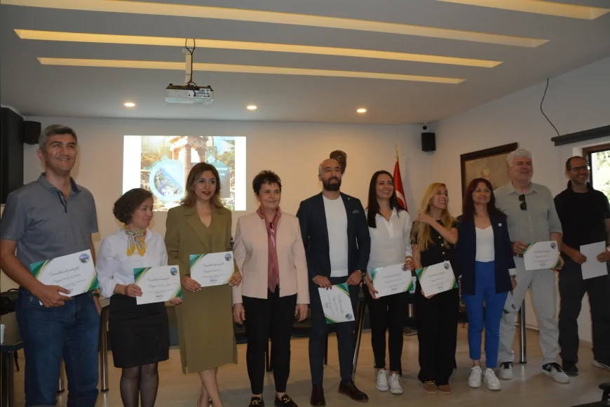 Antalya'da Kentsel Çevre Alarmı: Görsel Kirlilikten Hava Kirliliğine Tüm Sorunlar Masaya Yatırıldı