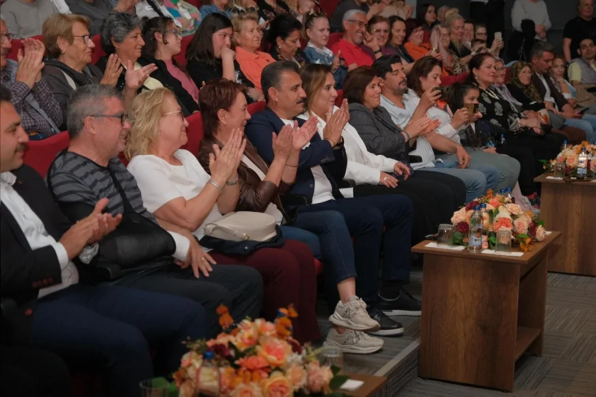 Dikili’de 3 Günlük Etkinlik Haftası Kültür ve Sanat Dolu Gösterilerle Tamamlandı