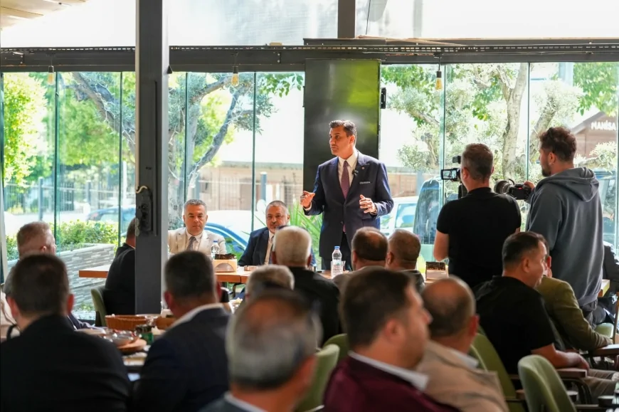 Ferdi Zeyrek’ten otobüs kooperatiflerine net uyarı: ‘Şikayetler devam ederse sistem sona erer’