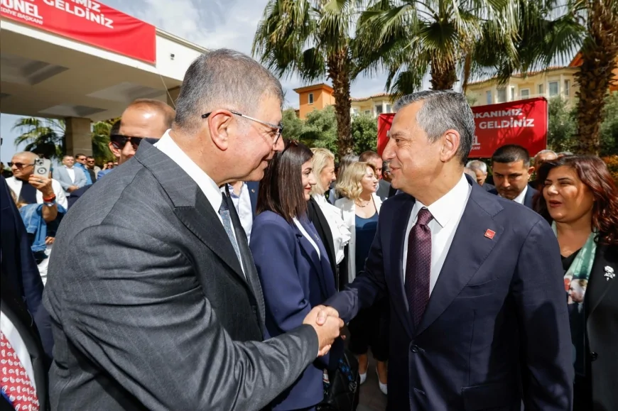 Özgür Özel: 'Kırmızı Bayrak ve Destekli İstihdam projeleri Türkiye'ye örnek olmalı'