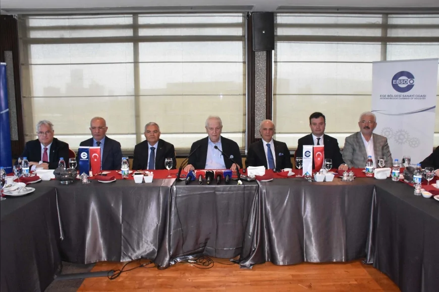 Ege Bölgesi'nin En Büyük 100 Sanayi Firması Açıklandı: İlk 10 Şirket Üretimin Yüzde 63'ünü Gerçekleştiriyor