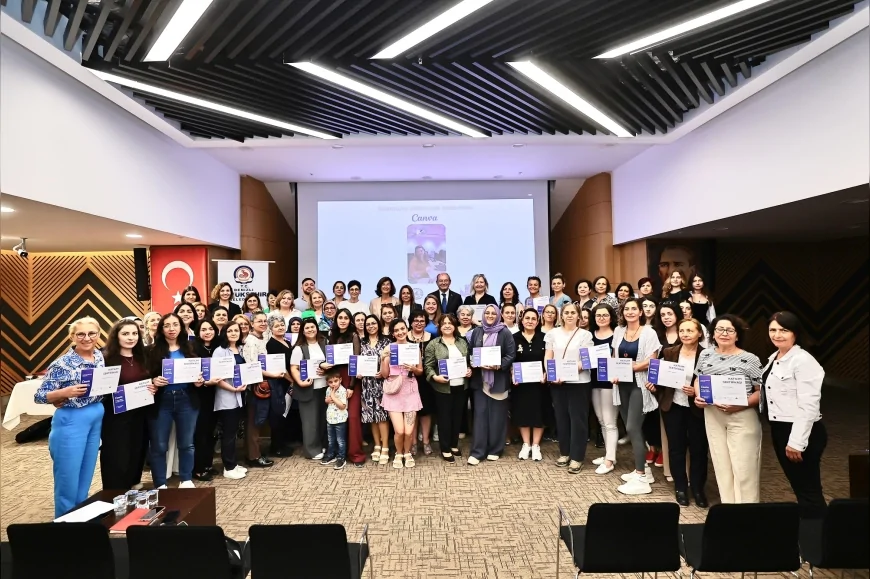 Kadınlar dijital tasarımla güçleniyor: 126 kursiyer sertifika aldı