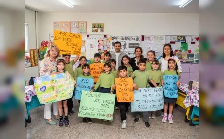 Öğrenci Ayşe sözünü tuttu, Başkan Günel sınıfa geldi: 'Mutluluk Parkı'nı birlikte yapacağız'