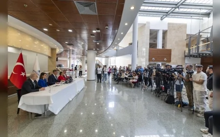 İzmir’de 7 Gün Süren Grev Sona Erdi: Cemil Tugay'dan TİS Açıklaması