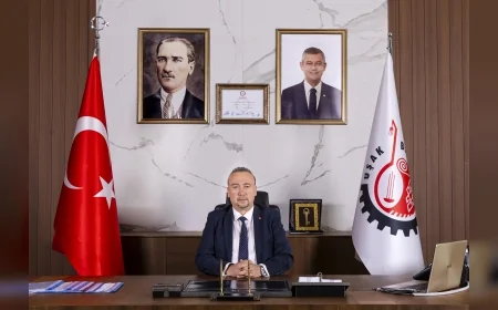 Uşak Belediye Başkanı Özkan Yalım: 'Kurban Bayramı, kırgınlıkların geride bırakıldığı özel bir zaman'