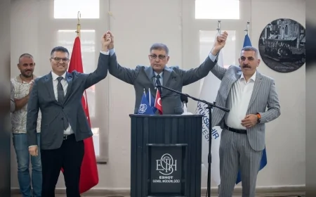 Cemil Tugay ESHOT Personeline Seslendi: 'Bu Ateş Buradan Yanar, Ülkeyi Sarar'