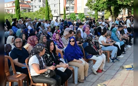 Manisa Büyükşehir Belediye Başkanı Ferdi Zeyrek’e Binlerce Kişiden Duygusal Veda