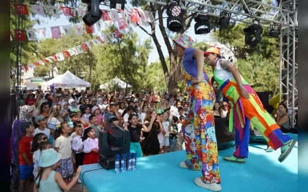 Bornova’da karne sevinci çocuk şenliğine dönüştü: ‘Savaş gibi kelimelere kulaklarınızı tıkayın’