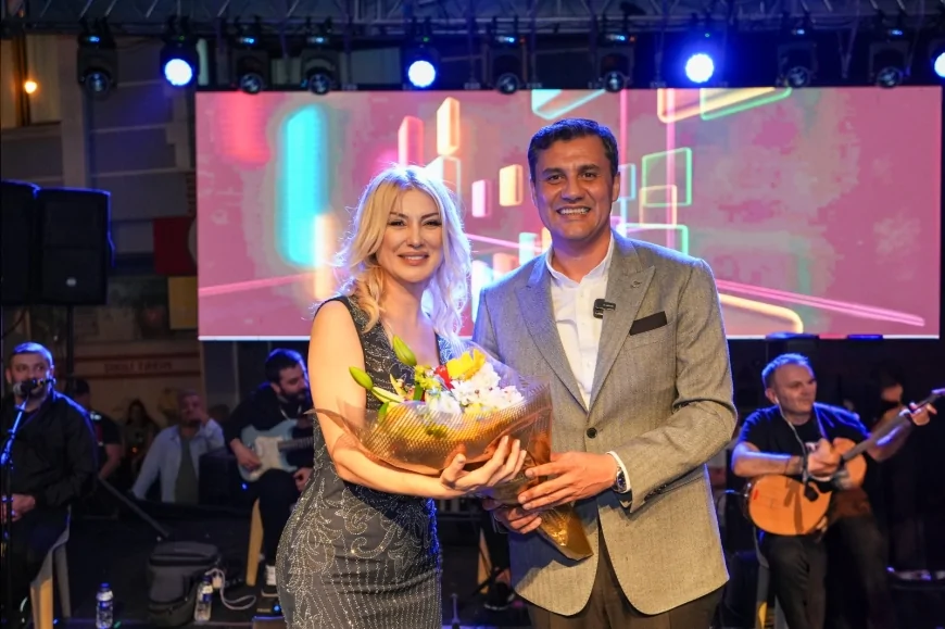 Ferdi Zeyrek Alaşehir’de Kiraz Festivali’ne Katıldı: 'Uluderbent’in Altyapı Çalışmaları Başlıyor'