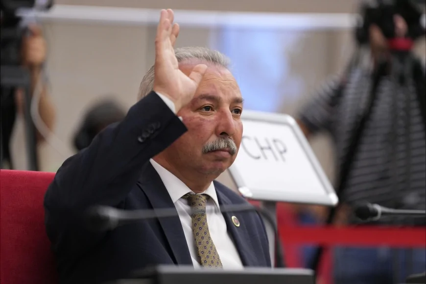 Salihli’deki Masal Ormanı Parkı’nın Adı ‘Mimar Ferdi Zeyrek Parkı’ Olarak Değiştirildi