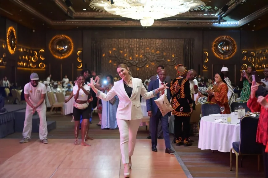 Zümra Tanrıverdi " Hem sahnede hem ticarette güçlü bir kadın"