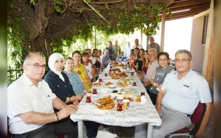 Karşıyaka’daki mahalle muhtarları orman yangını sonrası Sancaklı’da bir araya geldi