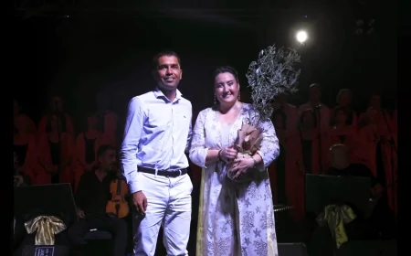 Seferihisar Kaleiçi’nde Türk Sanat Müziği ezgileri yankılandı: Yangın sonrası birlik mesajı