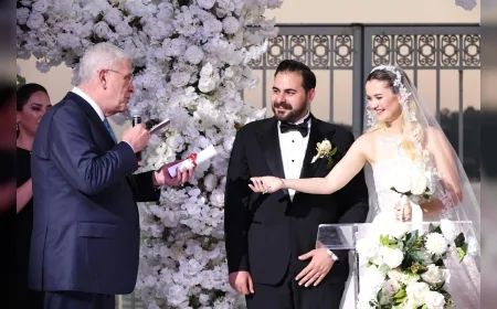 Müsavat Dervişoğlu, Ümit Dikbayır'ın kızının düğününde nikah şahidi oldu ve 100 fidan bağışladı